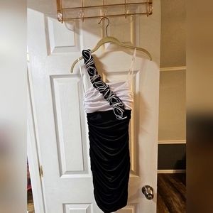 Rouched bodycon formal dress